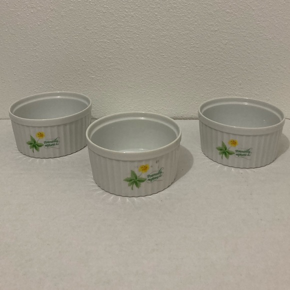 Anchor Ovenware Baking White Dish FLORET 8 Oz Flowers Garden Set Of 3 - Picture 5 of 5